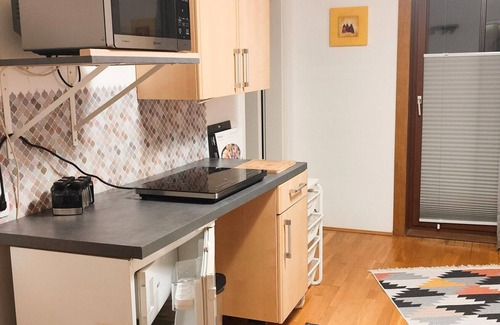 Stall Apartment | Apartment 'Mizi' with Mountain View, Shared Terrace and Wi-Fi
