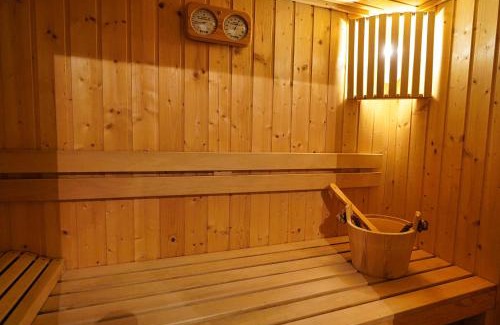 Kranjska Gora Apartment | Apartment Mojstrovka with Terrace in city center