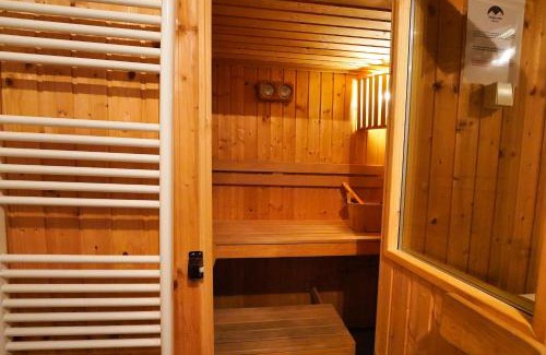 Kranjska Gora Apartment | Apartment Mojstrovka with Terrace in city center