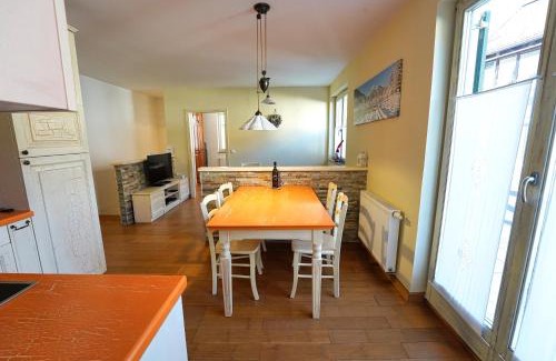 Kranjska Gora Apartment | Apartment Mojstrovka with Terrace in city center