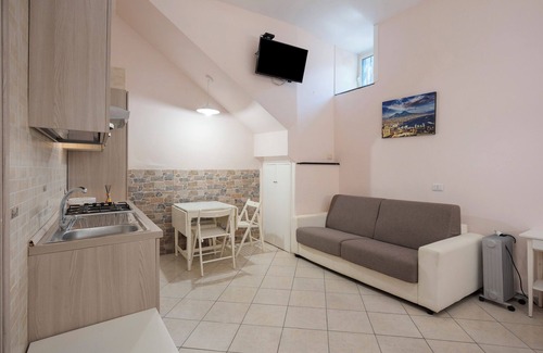 Gragnano Apartment | Apartment 'Monolocale Standard In Agriturismo' with Mountain View, Shared Garden and Wi-Fi
