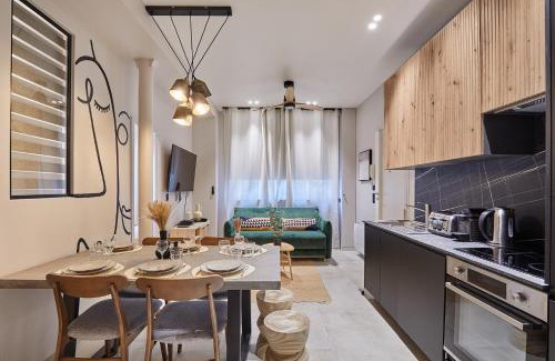 Epinettes Apartment | Apartment Montmartre by Studio prestige