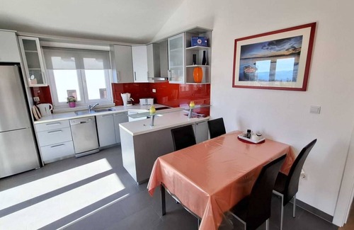 Okrug Donji Apartment | Apartment More in Okrug Gornji