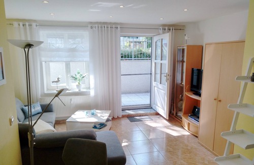 Warnemuende Apartment | Apartment near the beach "AM NEPTUN" with WiFi & bicycles
