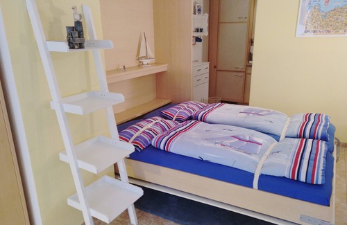 Warnemuende Apartment | Apartment near the beach "AM NEPTUN" with WiFi & bicycles