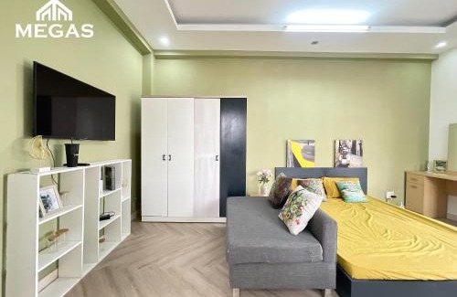 Phuong 8 Apartment | Apartment near Tan Dinh market and D1