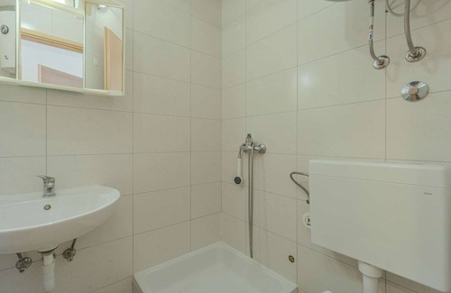 Kustici Apartment | Apartment near the beach (20m) , free WiFi and free parking