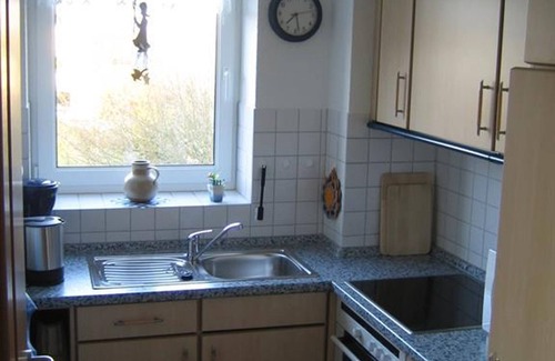 Heikendorf Apartment | Apartment No. 1 on the left, shower, toilet - Apartment Matthiesen