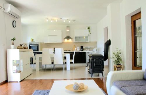 Smrika House | Apartment Olivia