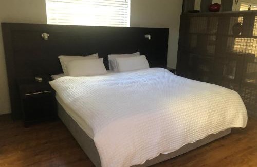Port Elizabeth Apartment | Apartment on Constance Road