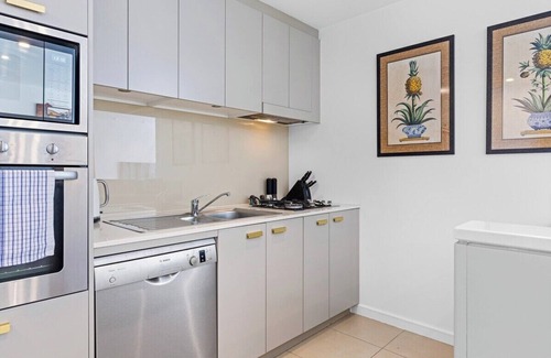 Newcastle Apartment | Apartment on Honeysuckle