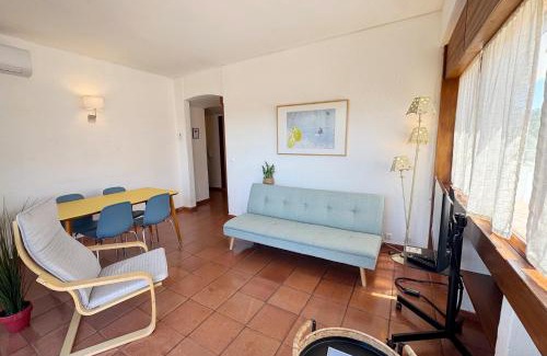 Torralta Apartment | Apartment on the beach by amcf