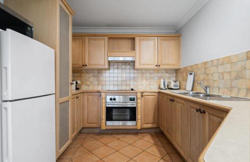 Bathurst Apartment | Apartment on William in CBD - 2 Bed 2 Bath Wi-Fi