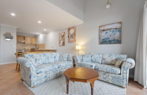 Bathurst Apartment | Apartment on William in CBD - 2 Bed 2 Bath Wi-Fi