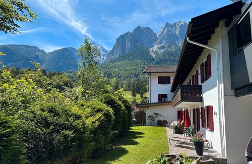 Obergrainau Apartment | Apartment 'One Bedroom -303' with Mountain View, Shared Pool and Wi-Fi