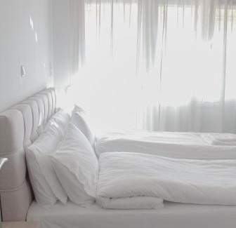 Drama Apartment | Apartment Ori