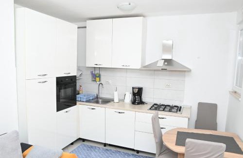 Mokosica Apartment | Apartment Oscar