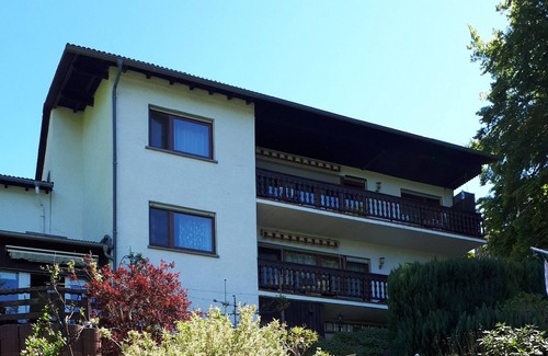 Weilburg Apartment | Apartment 'Osterwiese' with Private Terrace, Private Garden and Wi-Fi