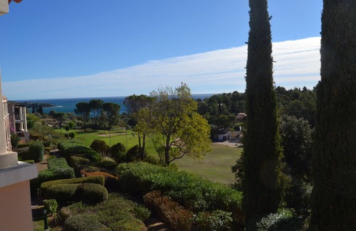 Cap Esterel Apartment | Apartment overlooking the sea and golf course at Cap Esterel Saint Raphaël
