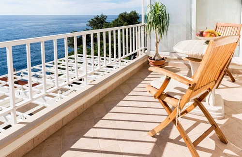 Gorica Apartment | Apartment Paco - Three-Bedroom Apartment with Balcony and Sea View