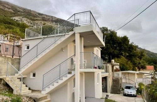 Zgrade Apartment | Apartment Panorama, Quiet Neighborhhod with Exceptional Sunset and Ocean Views