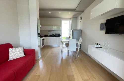 Crociale Apartment | Apartment 'Paradise Home' with Shared Pool, Wi-Fi and Air Conditioning