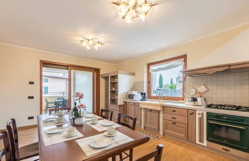 Albisano Apartment | Apartment 'Passioncasa' with Shared Pool, Wi-Fi and Air Conditioning