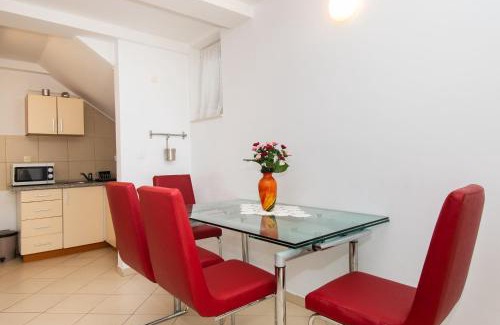 Tribunj Apartment | Apartment Pave by Zamalin beach