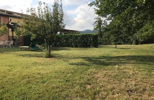 Deiva Marina Apartment | Apartment 'Pendolino' with Mountain View, Wi-Fi and Air Conditioning