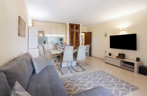 Correeira Apartment | Apartment 'Perfect Stay' with Sea View, Wi-Fi and Air Conditioning