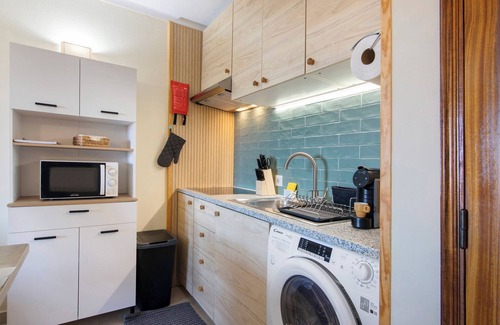 Correeira Apartment | Apartment 'Perfect Stay' with Sea View, Wi-Fi and Air Conditioning