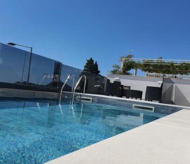 Gornji Kono Apartment | Apartment Pero&Mika With Swimming Pool