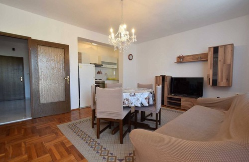 Bogovici Apartment | Apartment Petrovic 2 with Balcony