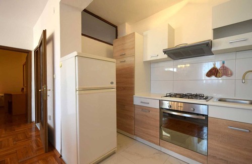 Bogovici Apartment | Apartment Petrovic 2 with Balcony