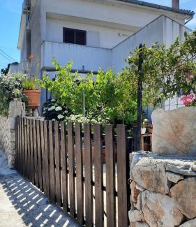 Veli Losinj Apartment | Apartment PinoAppLosinj