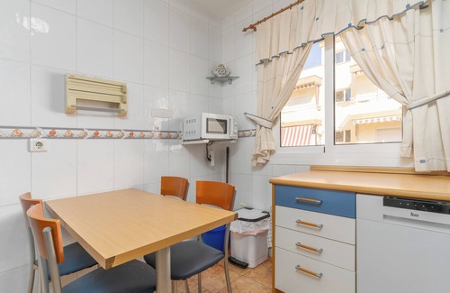 El Morche Apartment | Apartment 'Piso El Morche' with Shared Pool, Private Terrace and Wi-Fi