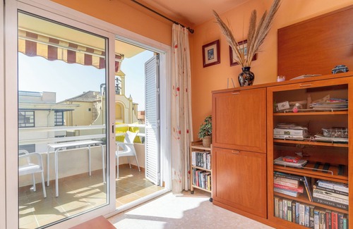 El Morche Apartment | Apartment 'Piso El Morche' with Shared Pool, Private Terrace and Wi-Fi