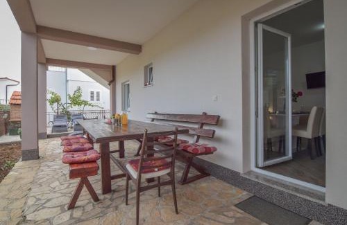 Podglavica Apartment | Apartment Pocrnja