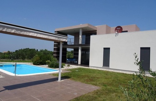 Jursici Apartment | Apartment, pool, grill, - MOSQUITO and CORONA FESTIVAL! gr. garden