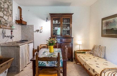 Grosseto Apartment | Apartment 'Portico' with Private Terrace, Wi-Fi and Air Conditioning