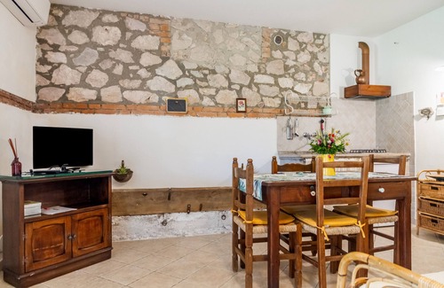 Grosseto Apartment | Apartment 'Portico' with Private Terrace, Wi-Fi and Air Conditioning