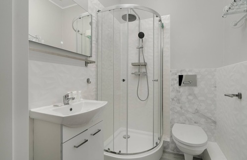 Grunwald Apartment | Apartment Poznan With Balcony by Renters