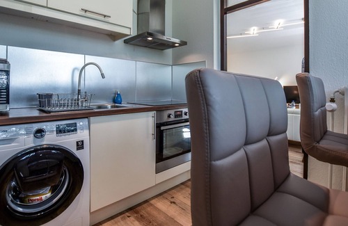 Weiden Apartment | Apartment-Private Bathroom