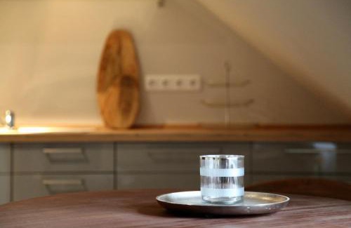 Oberdorla Apartment | Apartment Provence im Brikkhaus "regionale Historie trifft auf internationale Moderne"
