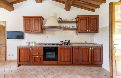 Lisciano Niccone Other | Apartment "Pugnano Alto - Castagna" with Shared Pool and Wi-Fi