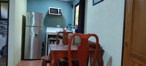 La Fortuna Apartment | Apartment-Pura Vida-wi-fi-6 people, AC- parking-river-garden