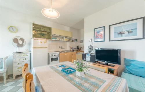 Tribunj Apartment | Apartment Put Prisega V