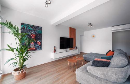Babin Kuk Apartment | Apartment Ray of Light