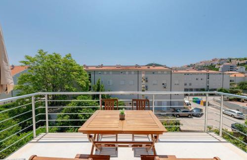 Babin Kuk Apartment | Apartment Ray of Light