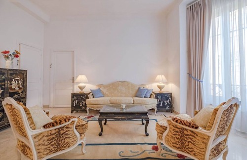 Gallus Apartment | Apartment 'Relax In Style In Centrally Located' with Balcony, Wi-Fi and Air Conditioning